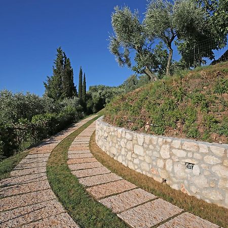 טוסקולנו מדרנו Villa Dei Rosmarini מראה חיצוני תמונה